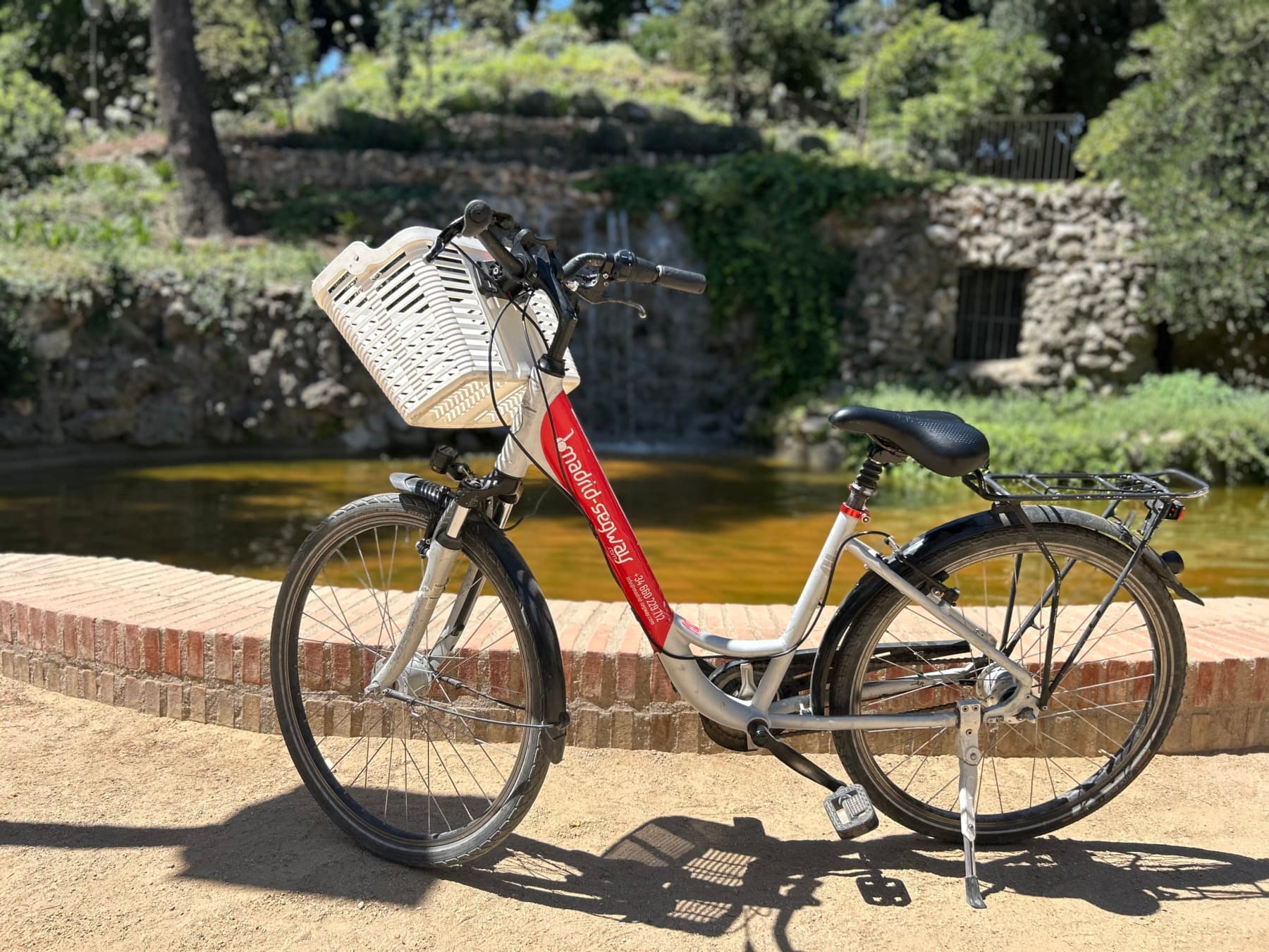 Electric City Bike (E‑Bike)